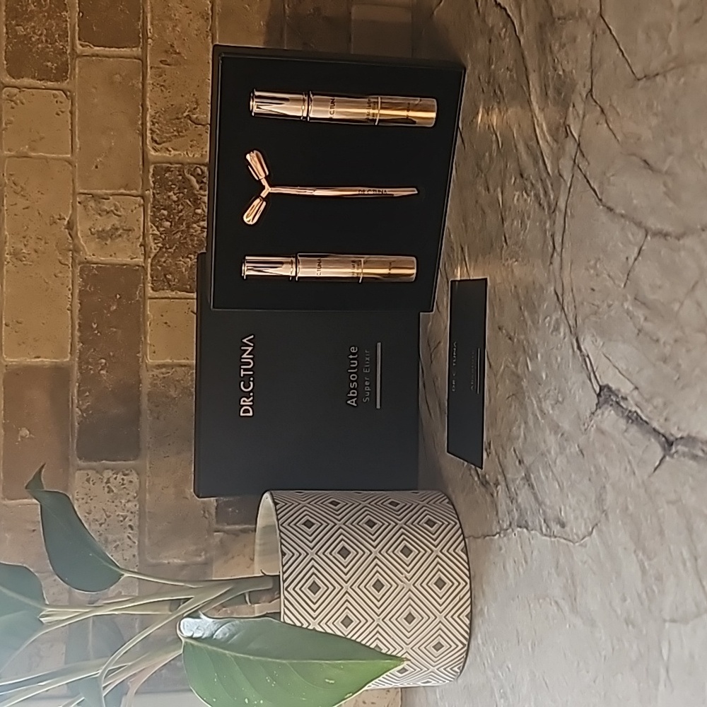 Absolute Elixir (Retail $175+taxes)